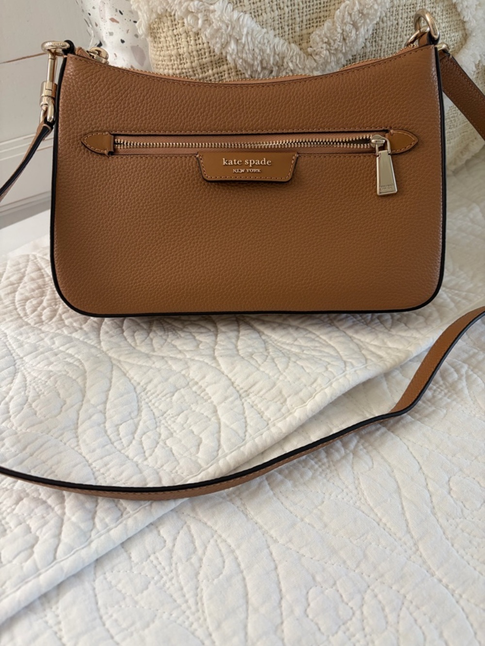 kate spade tan pebbled leather Hudson crossbody